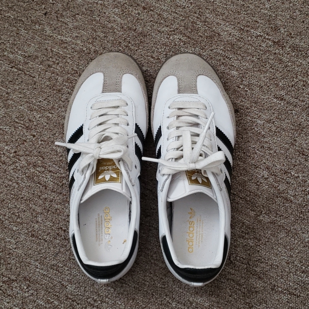 Adidas sambas
